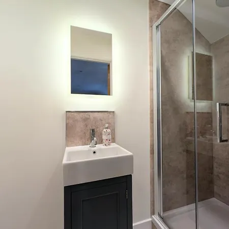 3 Bed In Keswick Oc-sz335 פורטינסקייל